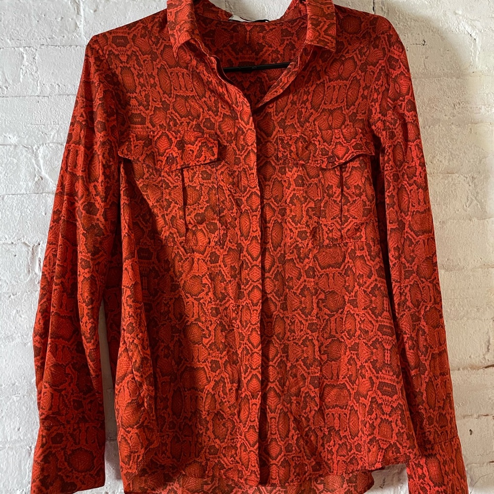 Red snake shirt